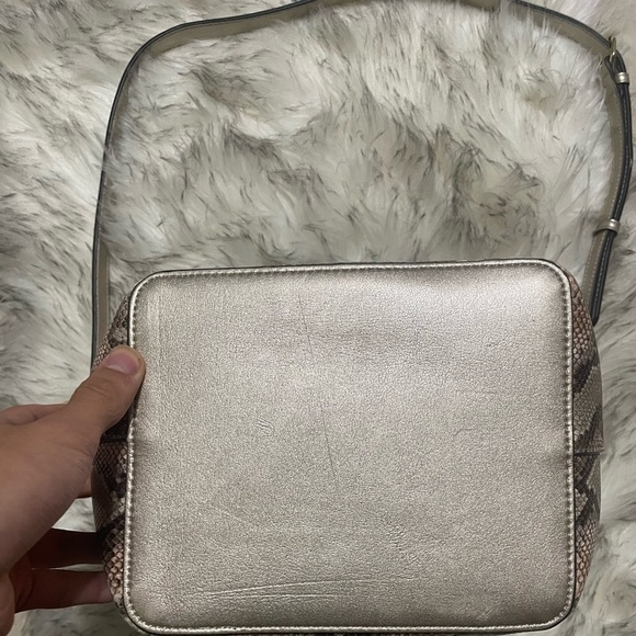 Snake bag and pouch snake crossbody tote bag and golden zipper pouch - Picture 4 of 16